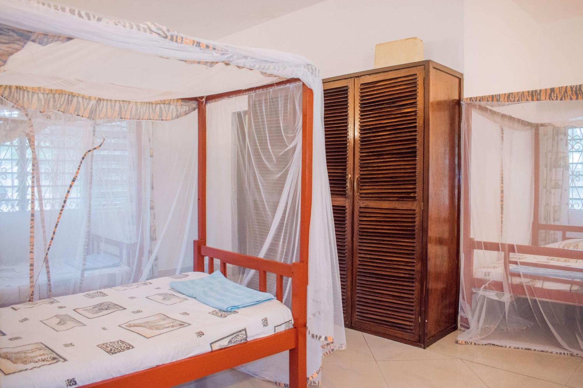 Kijani Cottages In Diani Praia de Diani Exterior foto