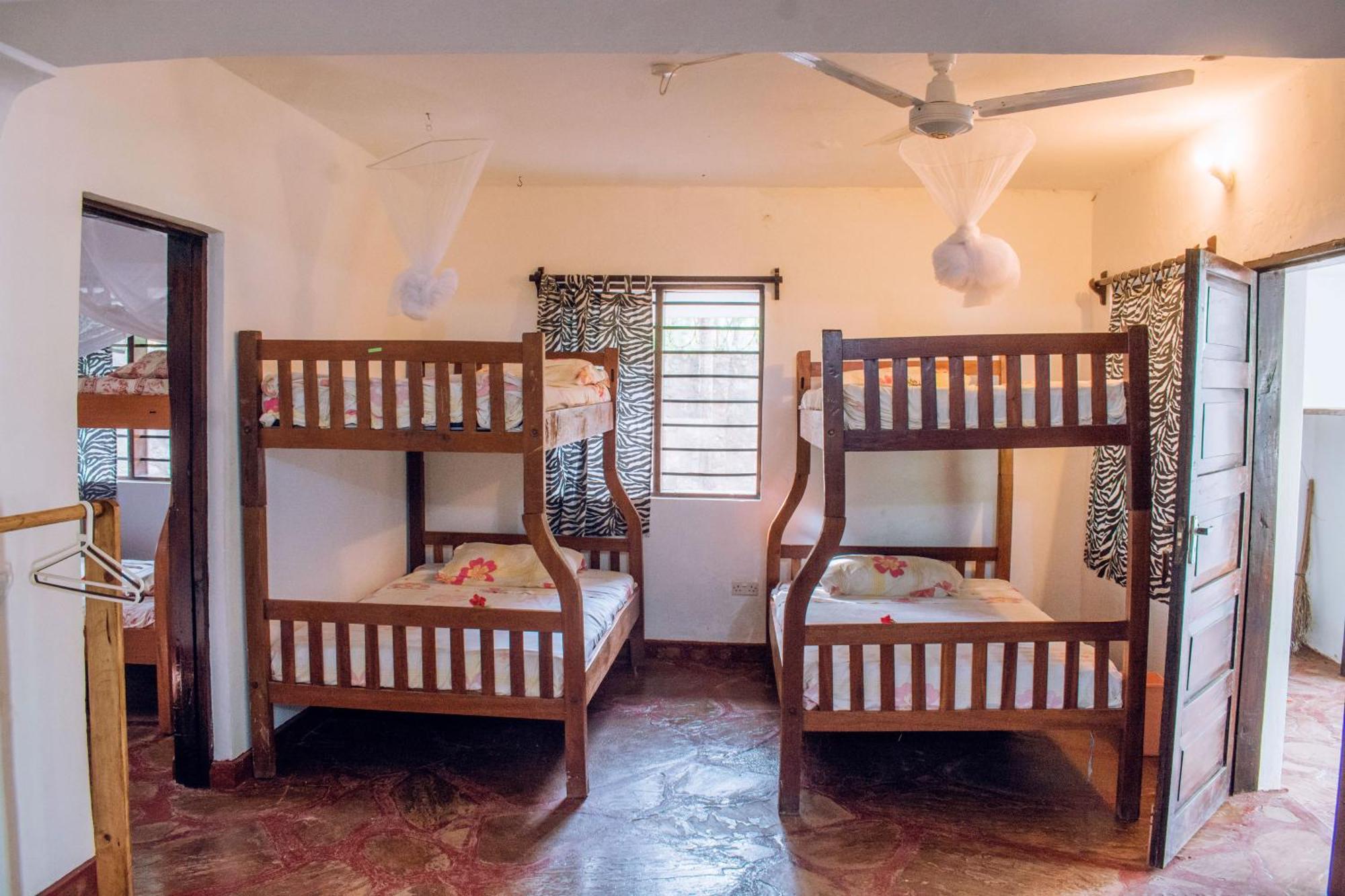 Kijani Cottages In Diani Praia de Diani Exterior foto