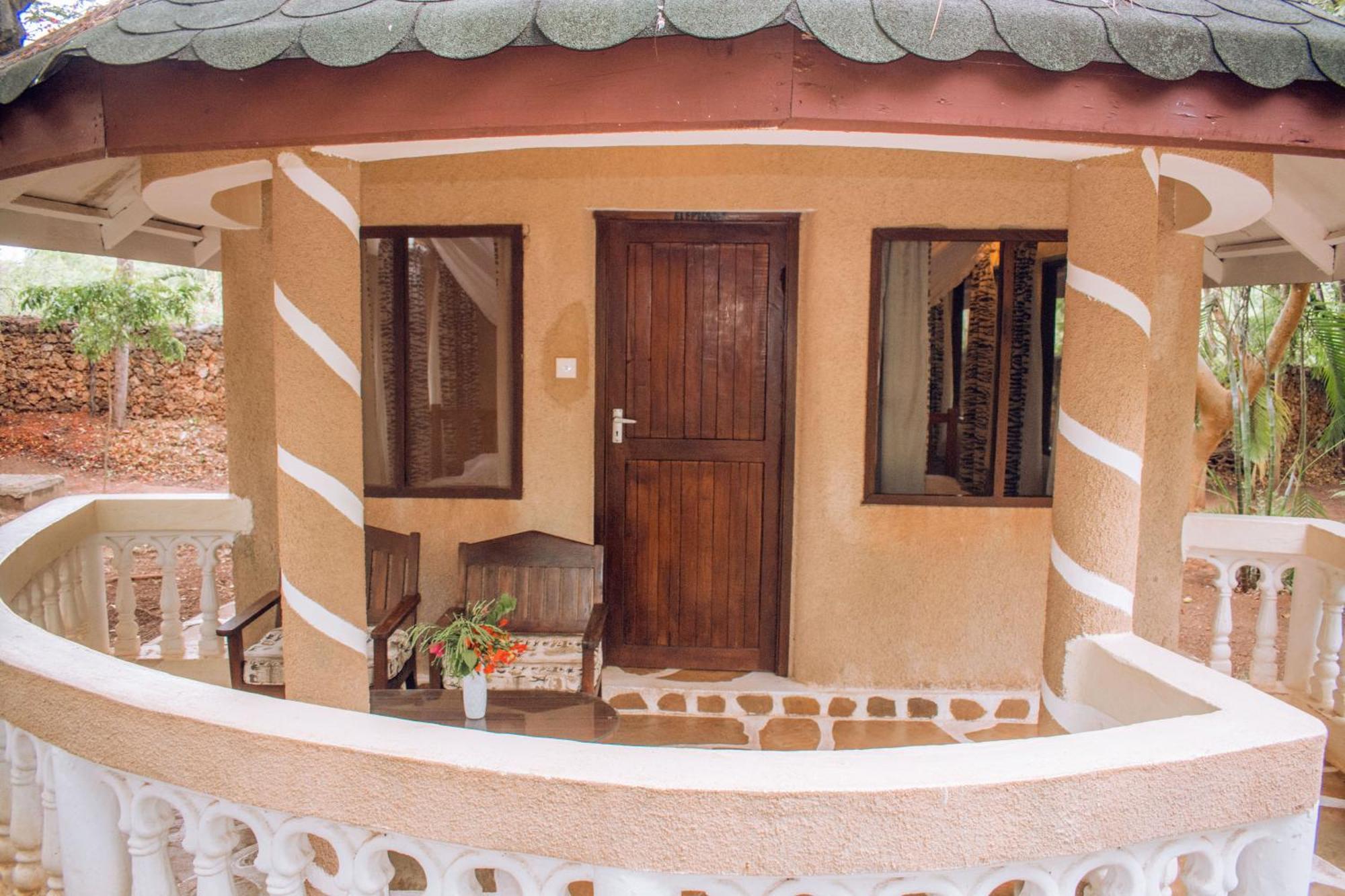 Kijani Cottages In Diani Praia de Diani Exterior foto